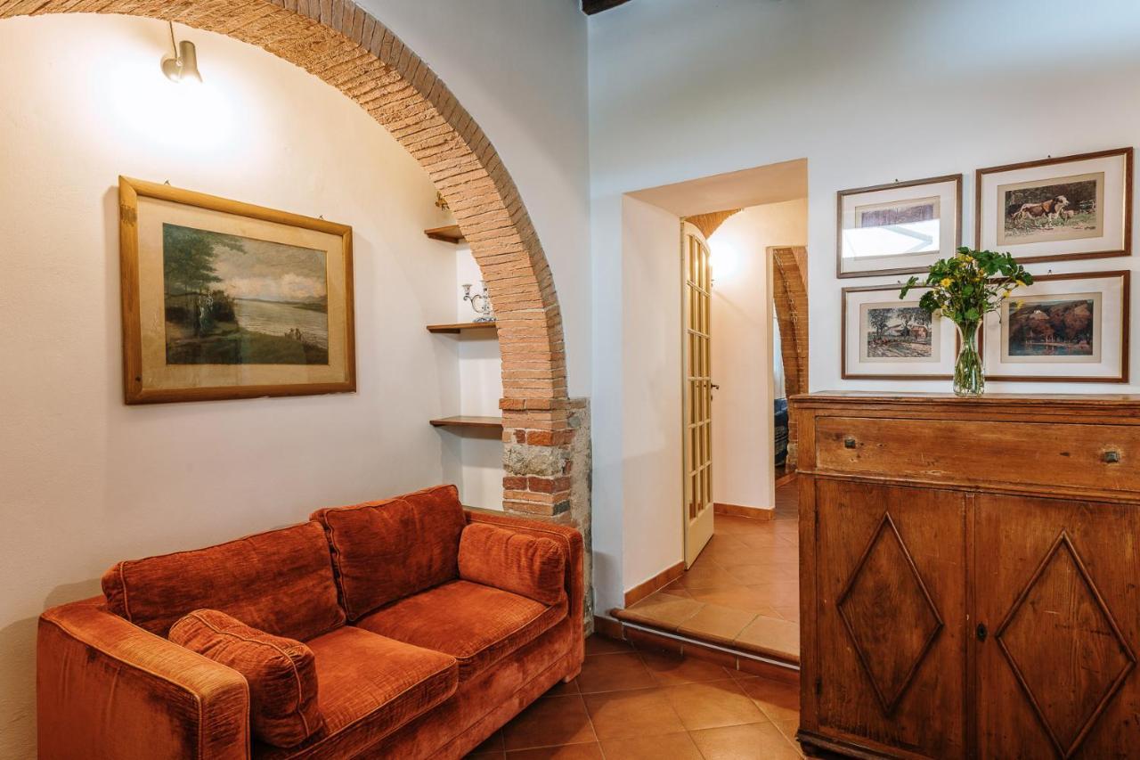 Borgo Villa A Sesta San Gusme Bagian luar foto