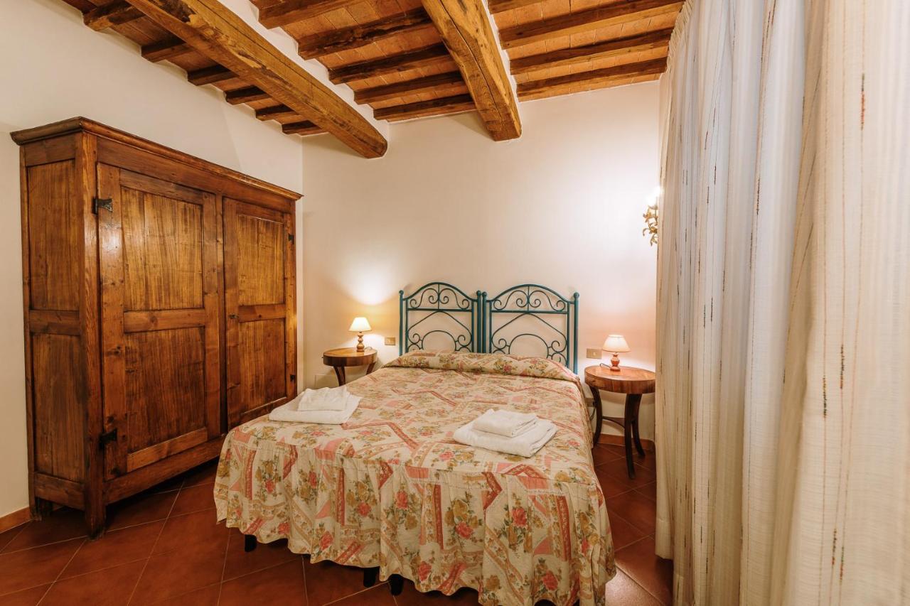Borgo Villa A Sesta San Gusme Bagian luar foto