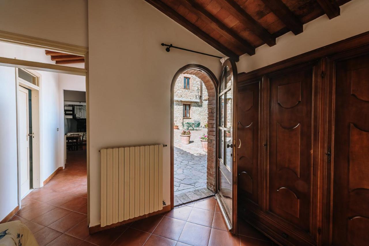 Borgo Villa A Sesta San Gusme Bagian luar foto
