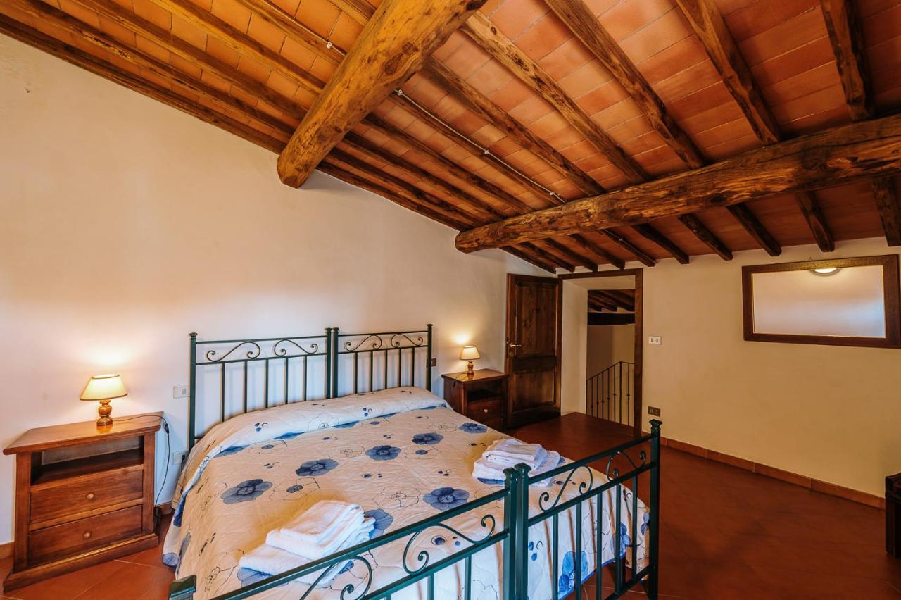 Borgo Villa A Sesta San Gusme Bagian luar foto
