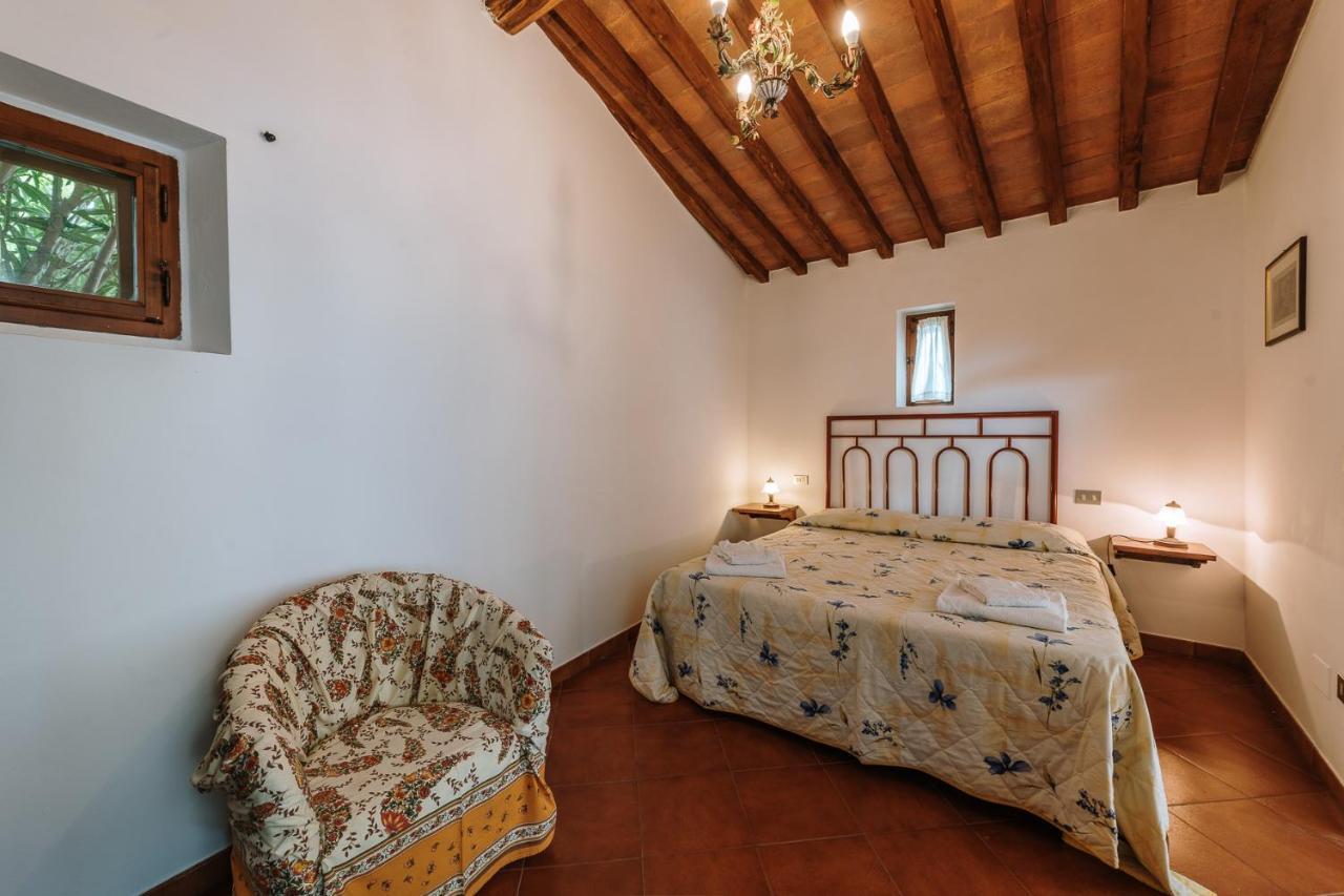 Borgo Villa A Sesta San Gusme Bagian luar foto