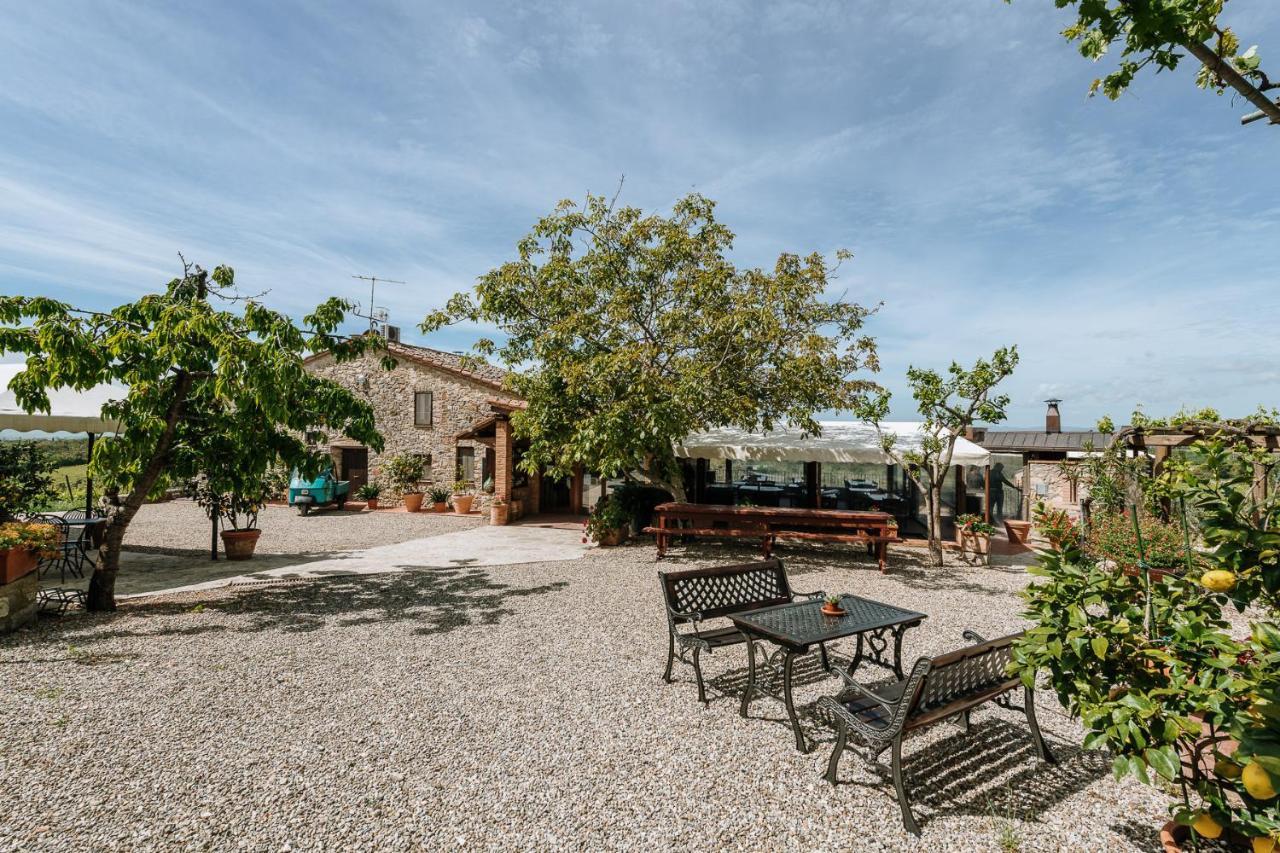Borgo Villa A Sesta San Gusme Bagian luar foto